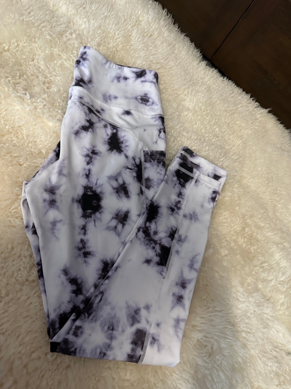 Tie-Dye High-Waist Leggings - Black & White M